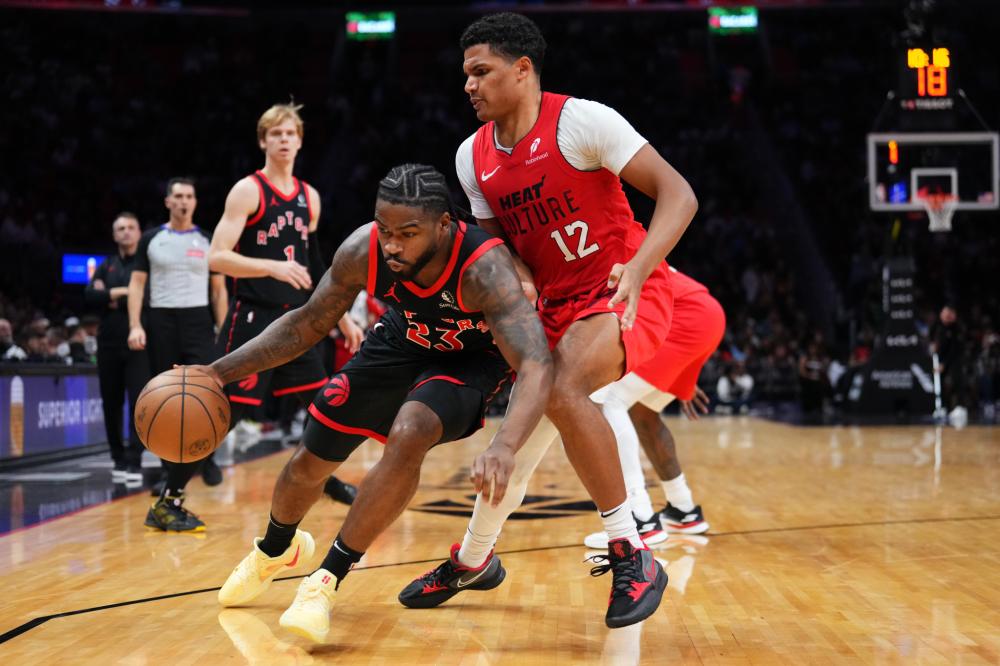 地上的绿茵 地上的绿茵